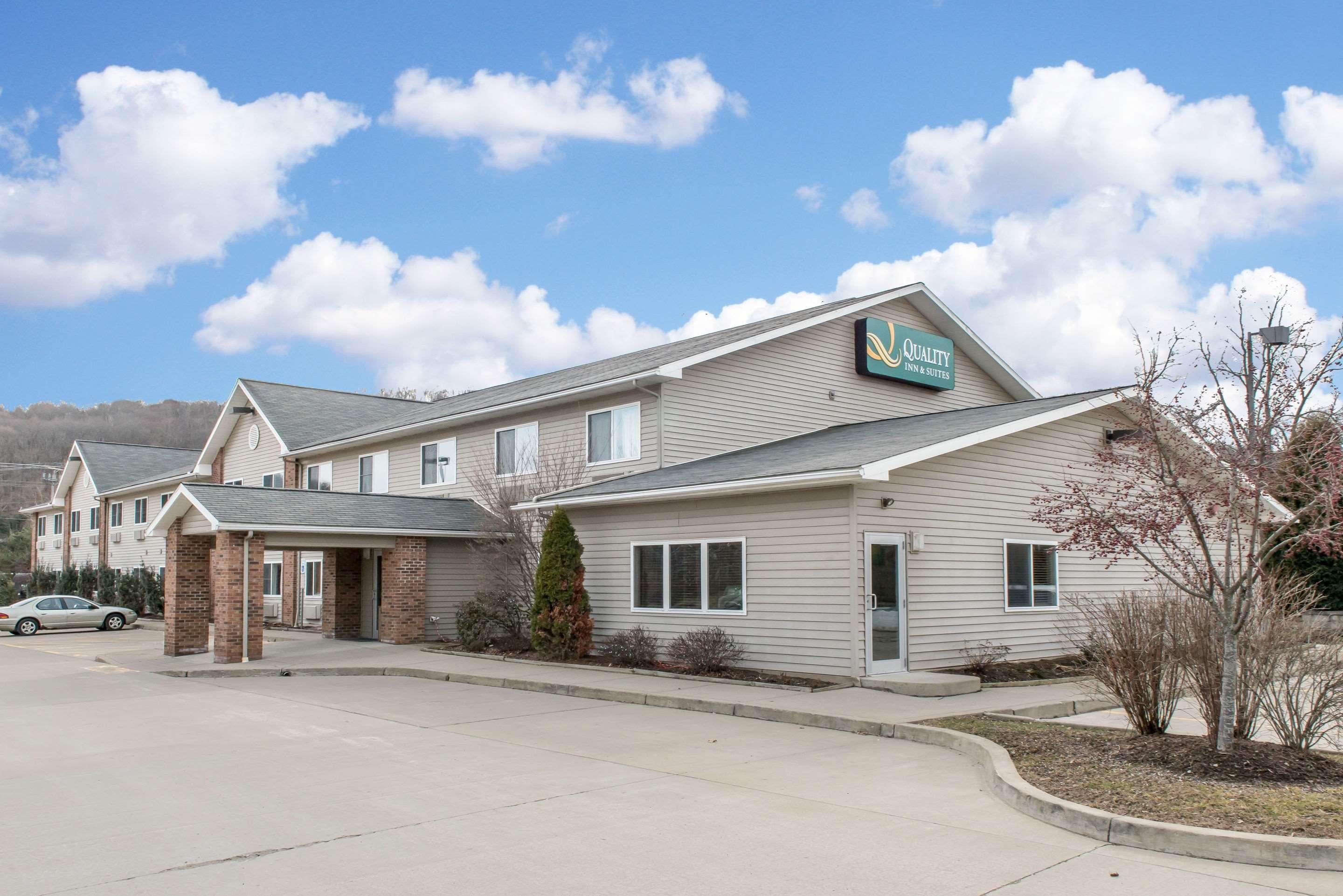 Quality Inn & Suites Titusville Exterior foto