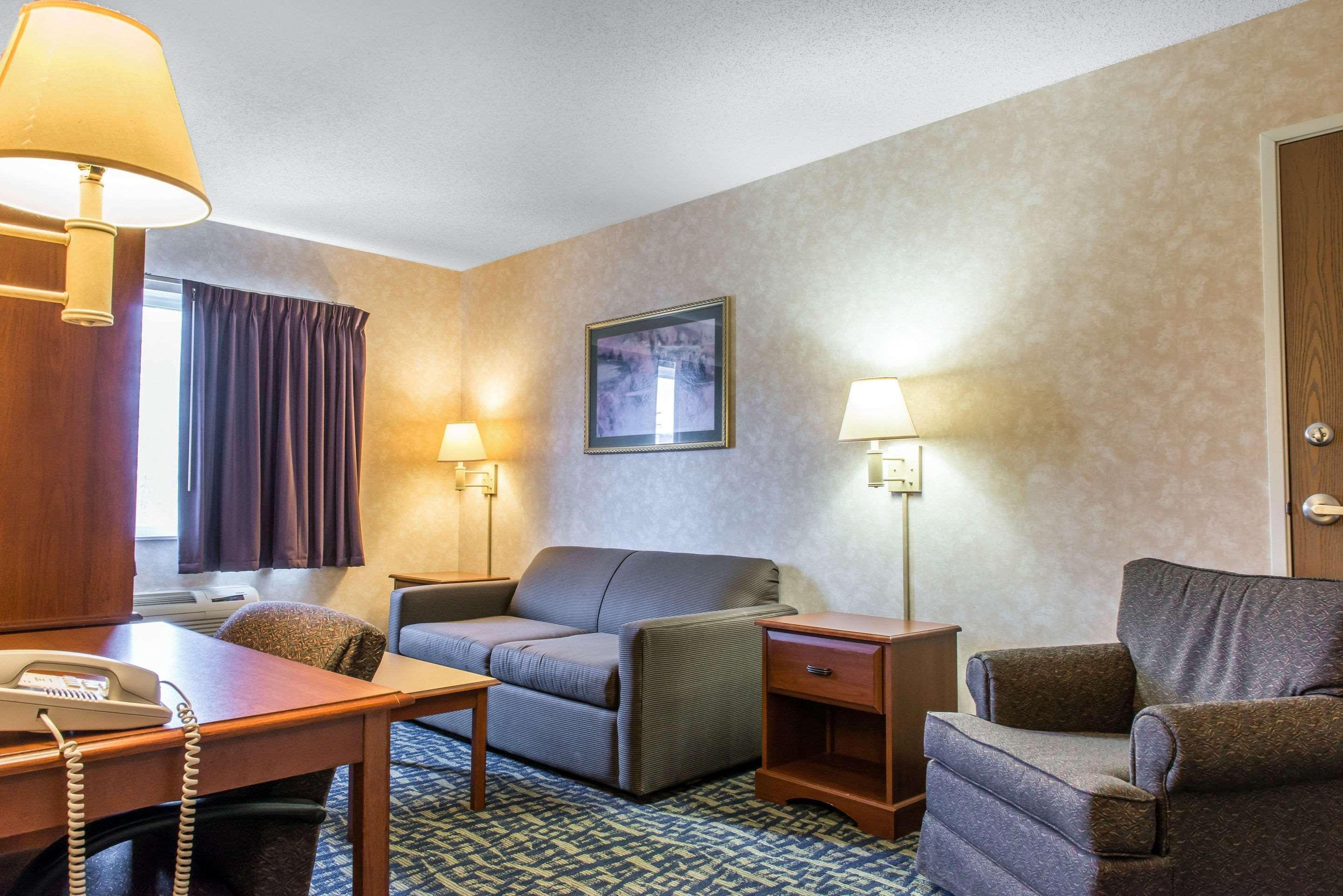 Quality Inn & Suites Titusville Exterior foto