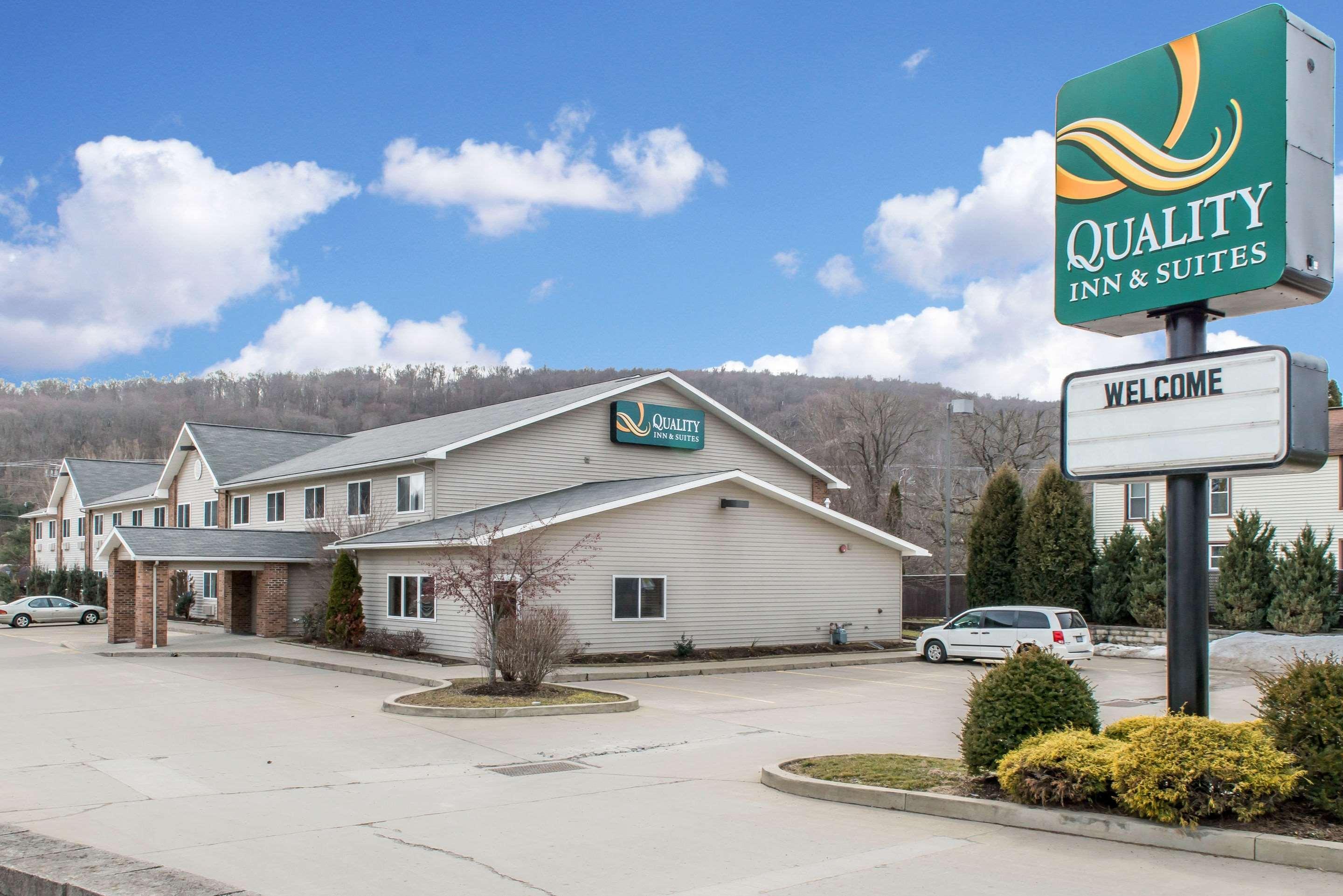 Quality Inn & Suites Titusville Exterior foto