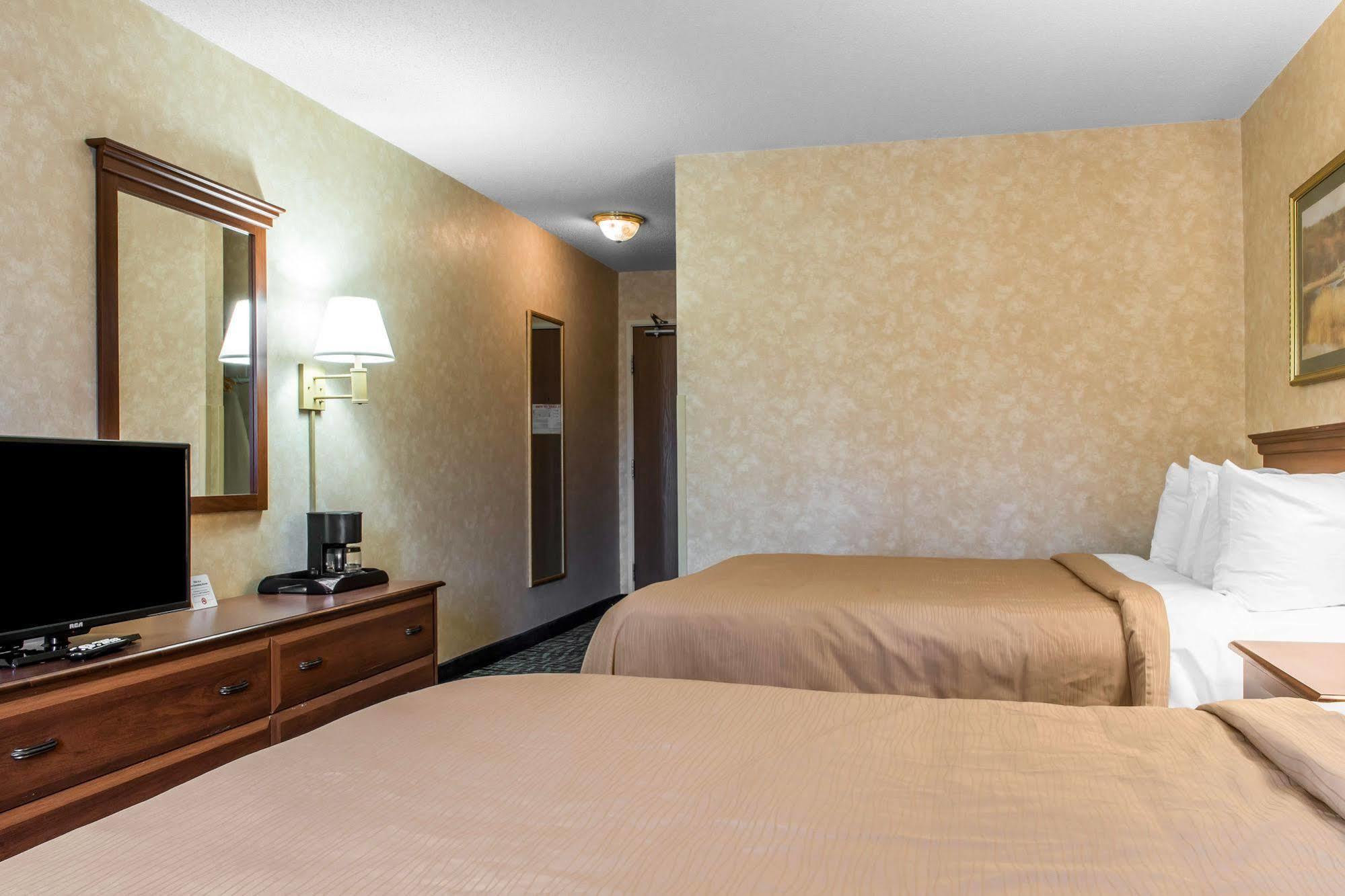 Quality Inn & Suites Titusville Exterior foto